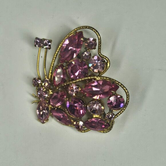 Regency Pink Rhinestone Butterfly Pin w/Matching Earrings Vintage Goldtone - Picture 14 of 16